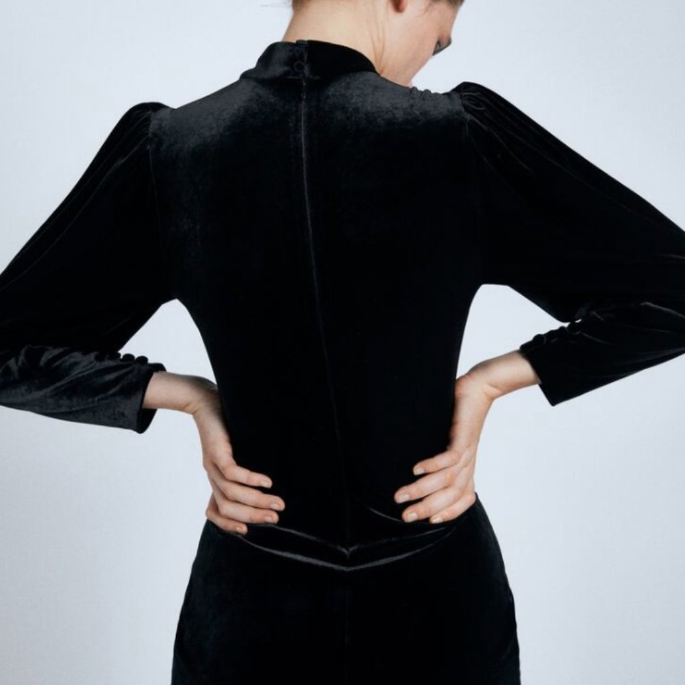 ZARA BLACK VELVET MINI DRESS $89.90_11